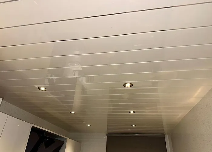 Likewise Modern Two Bedrooms For 4 In Area Appartement