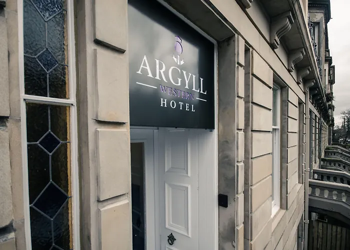 Royal West End ホテル 3*