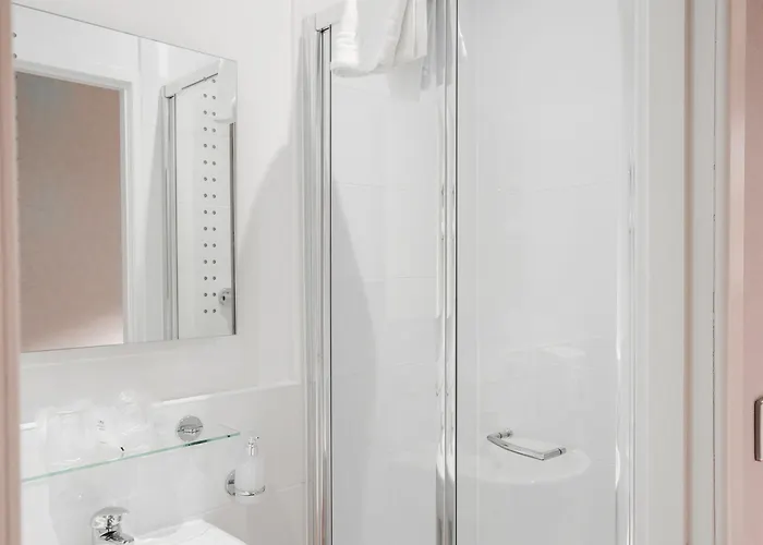 Royal West End غلاسغو