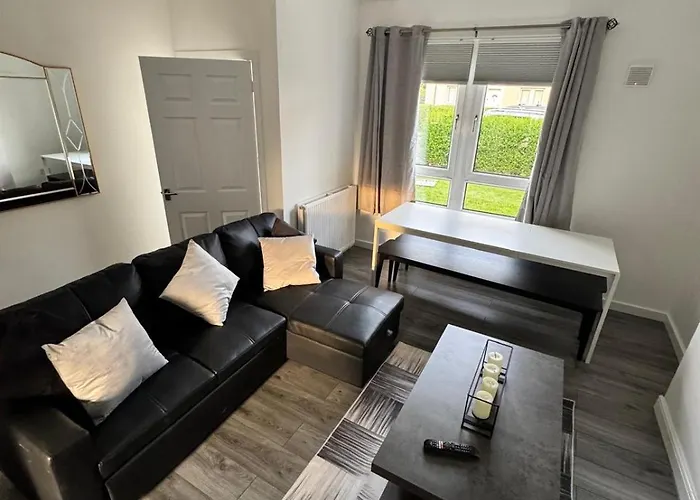 Modern And Stylish 3 Bedroom 2 Bathroom West End House With Free Wifi And Parking Глазго