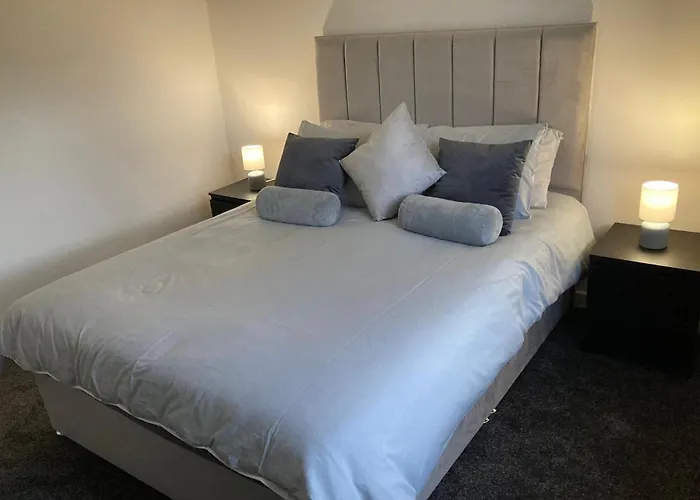 Modern And Stylish 3 Bedroom 2 Bathroom West End House With Free Wifi And Parking Глазго