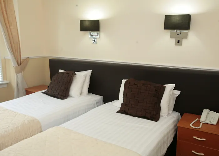 Kelvingrove - Sauchiehall St 3*