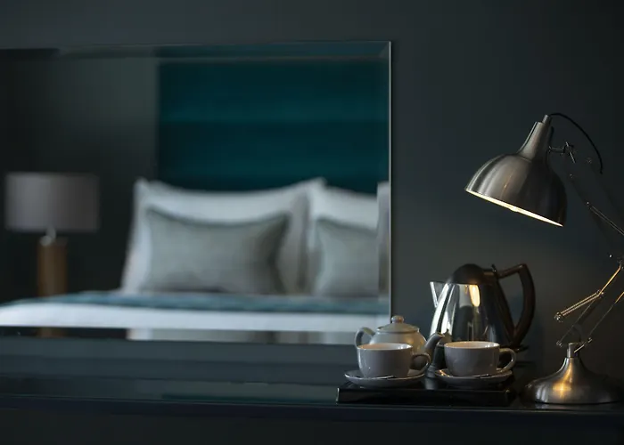 The Orchard Park فندق 3*