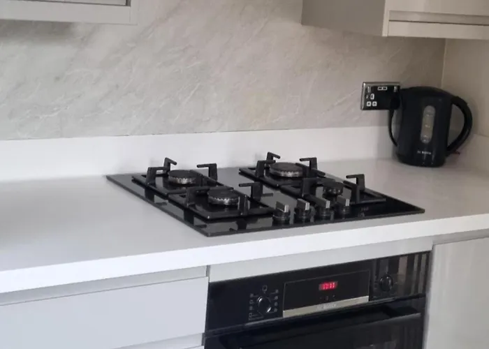 Dom wakacyjny 3 Bedroom Sleeps 6 Free Parking