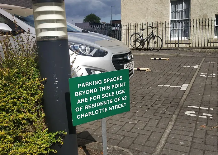 Hotel Number 52 Charlotte Street Glasgow