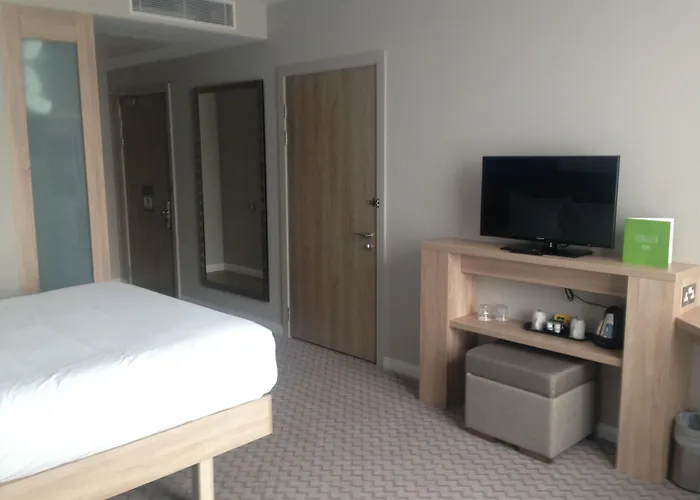 فندق Hampton By Hilton 3*