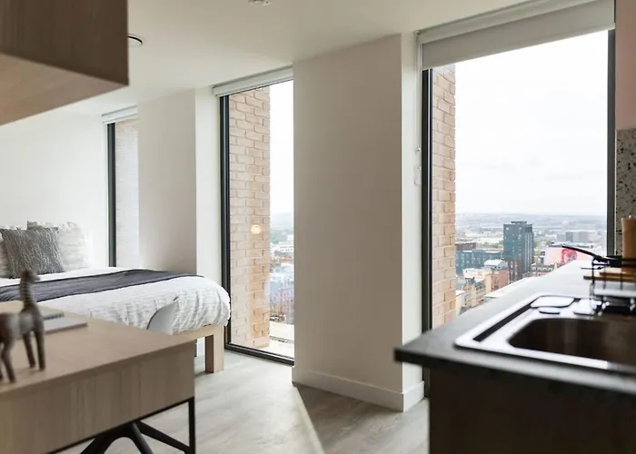 For Students Only Martha Street * غلاسغو