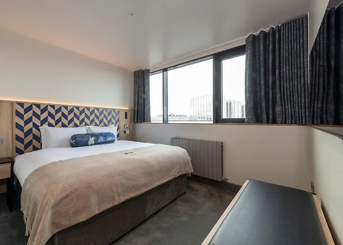 Hotel Sandman Signature