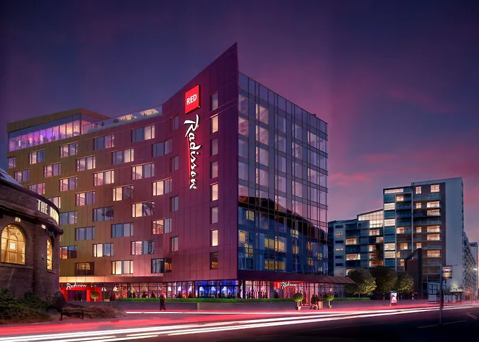 Radisson Red Hotel, 4*