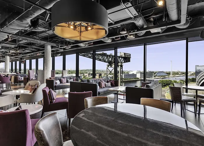 Hotell Radisson Red Hotel, 4*