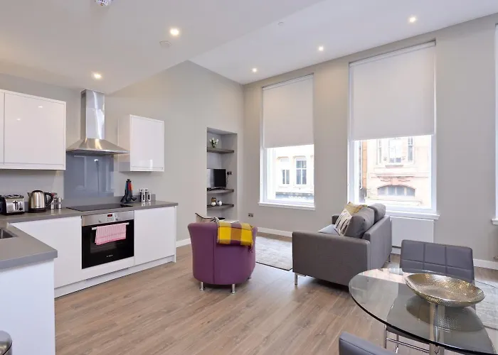 Nelson Mandela Place Apartment *