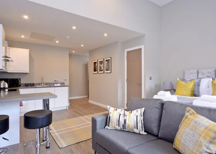 Nelson Mandela Place Apartment *