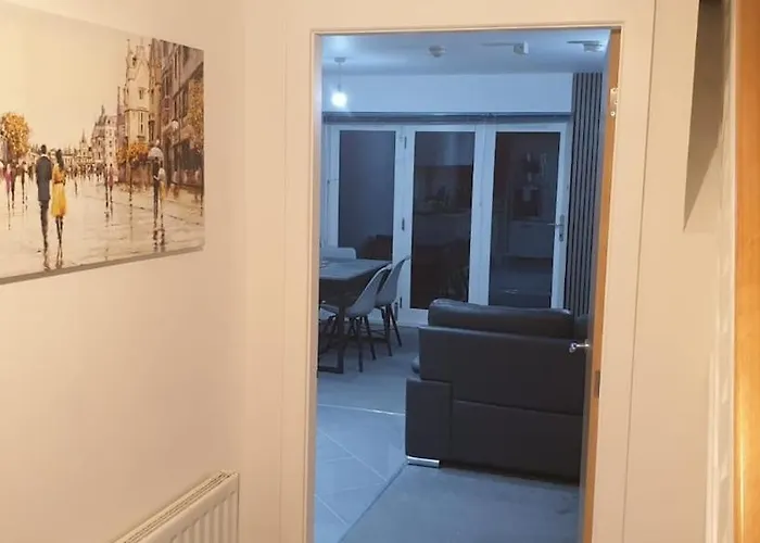 Oatlands Oasis-free Parking-2 Minutes From M74 * Glasgow