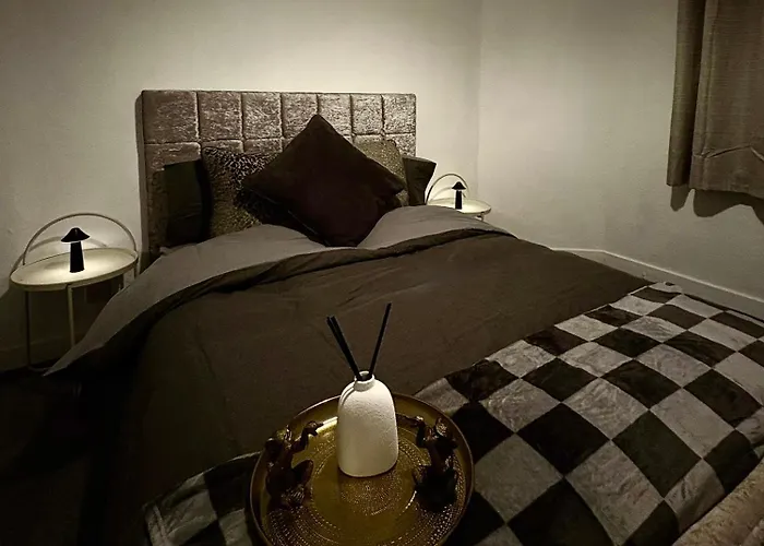 Cozy Corner-sleeps 8 Guest Entire House Very Apartamento Glasgow