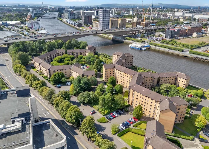 Riverside Apartament *