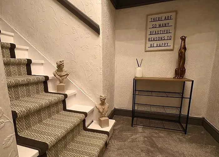 公寓 Cozy Corner-sleeps 8 Guest Entire House Very 格拉斯哥