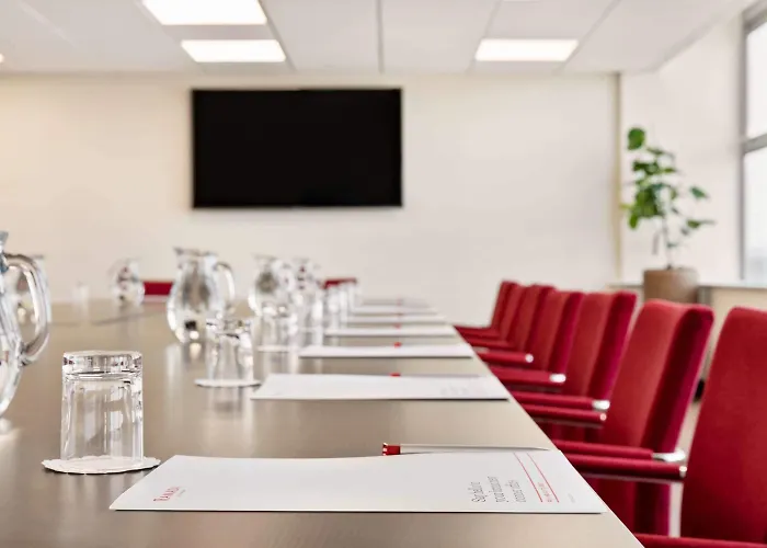 Ramada By Wyndham East Kilbride