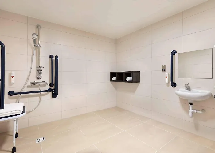 Ramada By Wyndham East Kilbride Glasgow