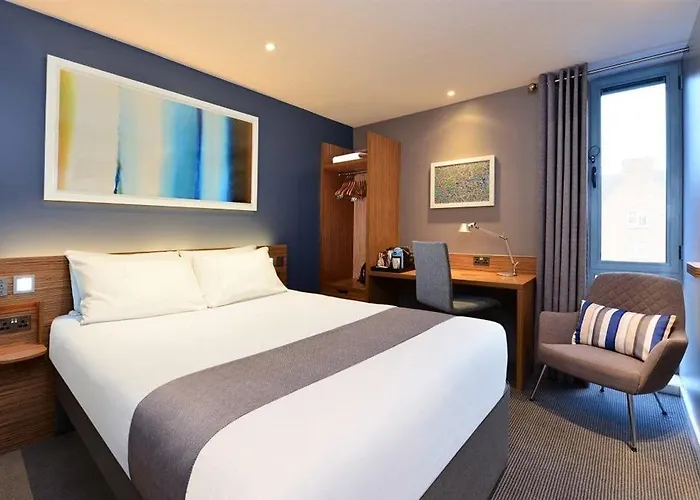 ホテル Travelodge Queen Street グラスゴー