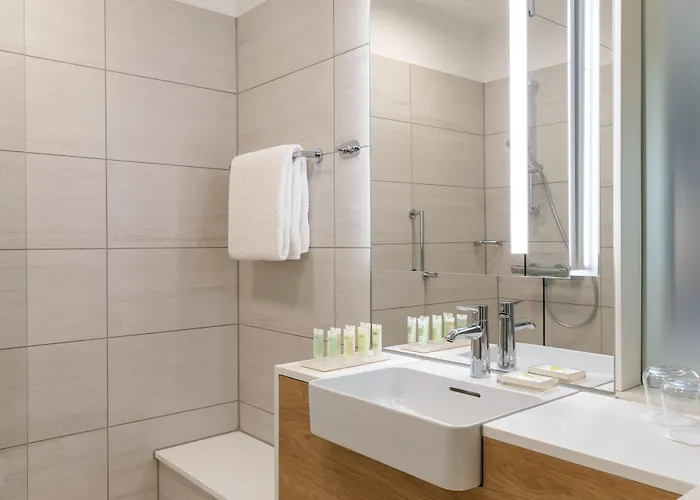 Courtyard By Marriott Sec 酒店 4*