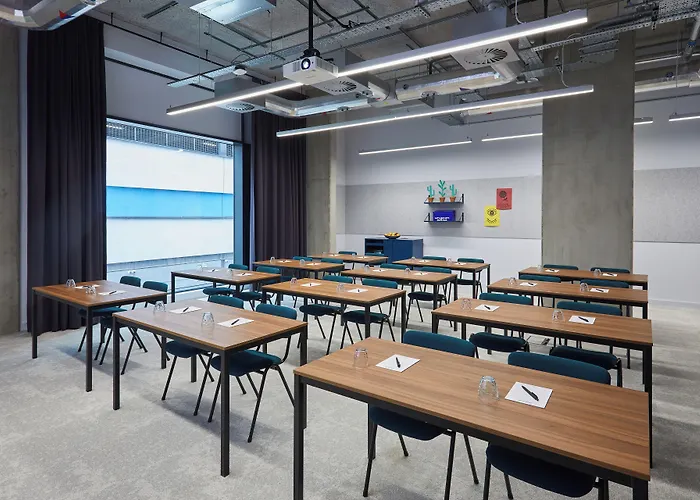 The Social Hub Hotel 4*