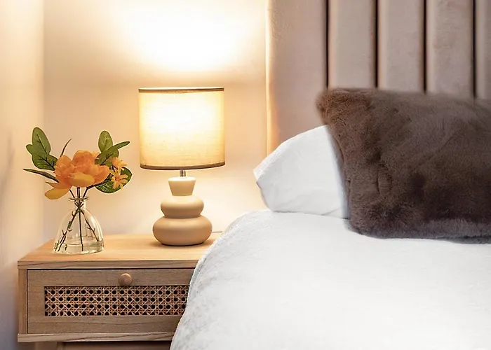 Cosy 3 Bed Flat In Kings Park *