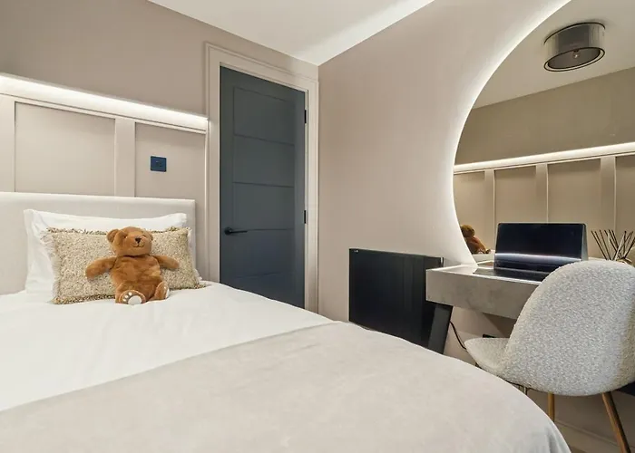 2br West End Near Botanic Gardens Apartamento