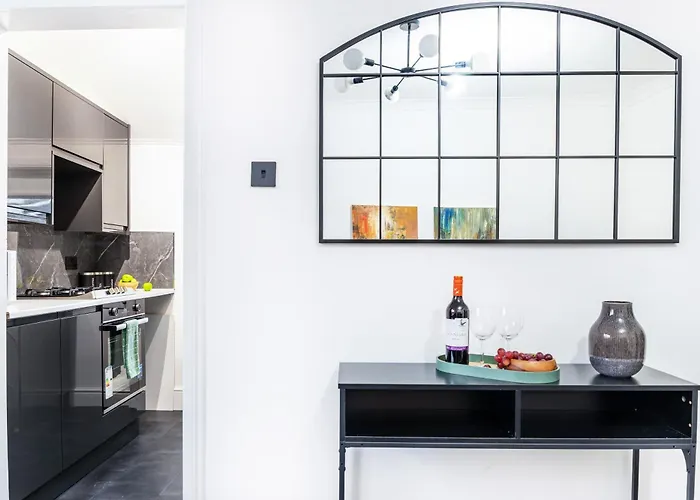 Cosy 3 Bed Flat In Kings Park *