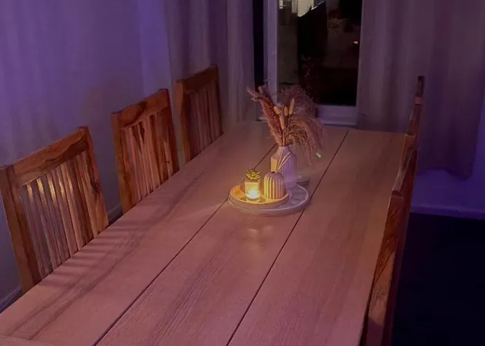 Διαμέρισμα Tartan Nest- Entire House- Sleeps 8 Guests