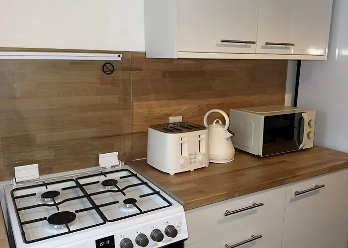 2br Flat West End Near Kelvingrove And Centre Glasgow