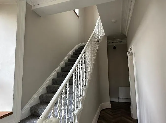 Διαμέρισμα Victorian 5 Bedroom House Free Parking Sse *