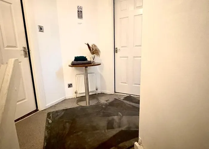 Tartan Nest- Entire House- Sleeps 8 Guests Διαμέρισμα *