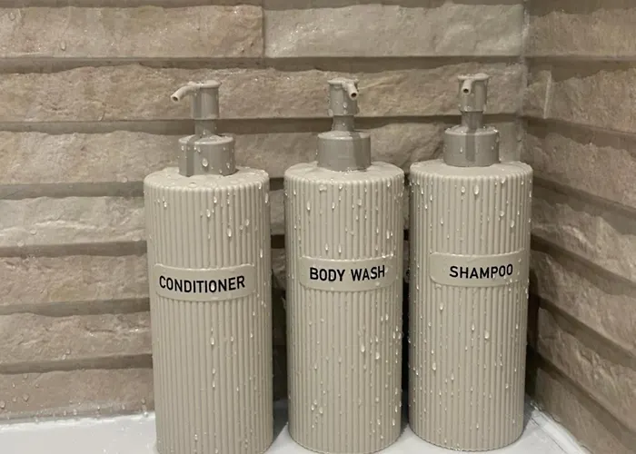 Modern In West End, Free Parking