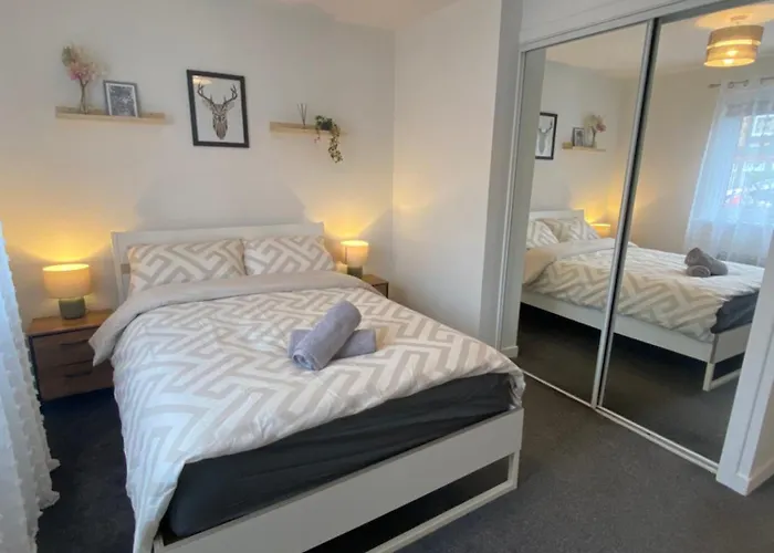 Modern In West End, Free Parking Apartamento *