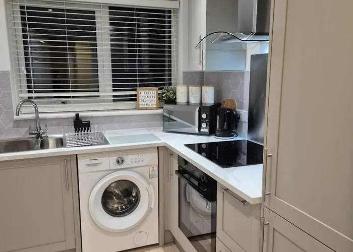 Modern In West End, Free Parking Apartament Glasgow