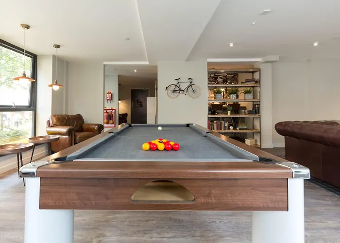 Lejlighed For Students Only - The Ballet School In