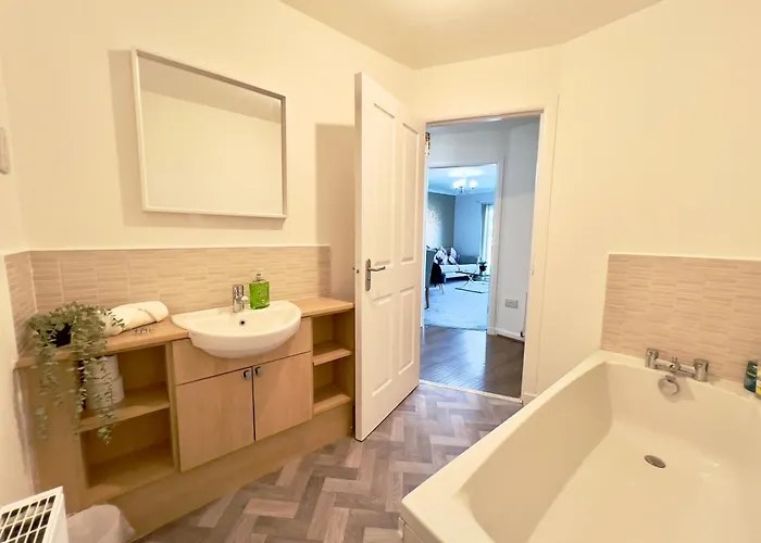 Stylish With Free Parking Near Town Appartement Glasgow