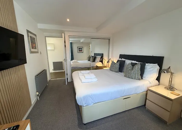 Principal - Clyde Waterfront Γλασκώβη