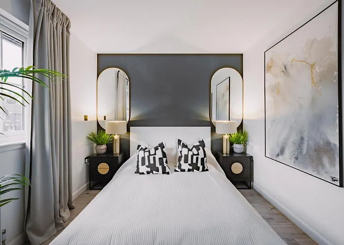 Emirates Aparthouse *