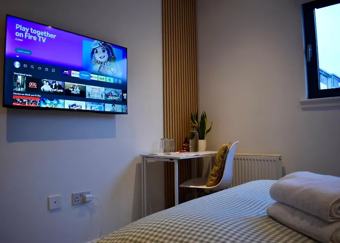 Private And Bathroom In Shared Flat With Parking Glasgow