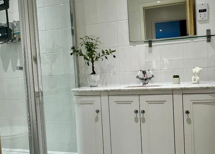 Lägenhet Glas Go Executive 2-bedroom Near Ovo Hydro Free Parking *