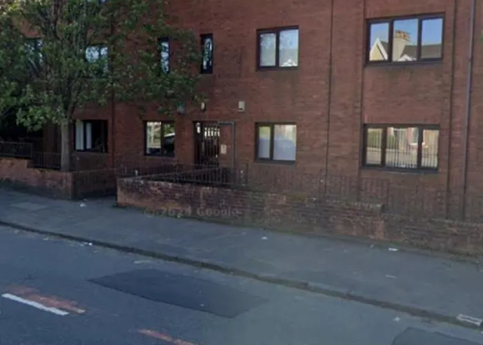 Modern In West End, Free Parking * Glasgow