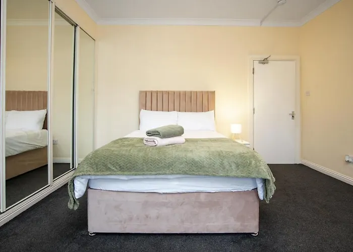 Group 3br Close To Hydro And Secc With Parking Apartament *