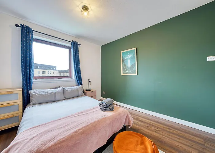 Апартаменты New Slick Finnieston Pad W/ Free Parking Глазго