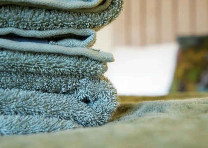 Group 3br Close To Hydro And Secc With Parking Apartament *