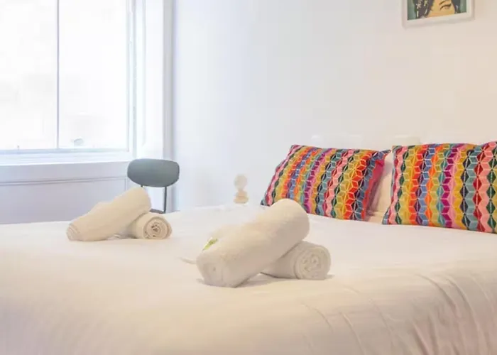 Pass The Keys Victoria Road Queens Park View Apartman