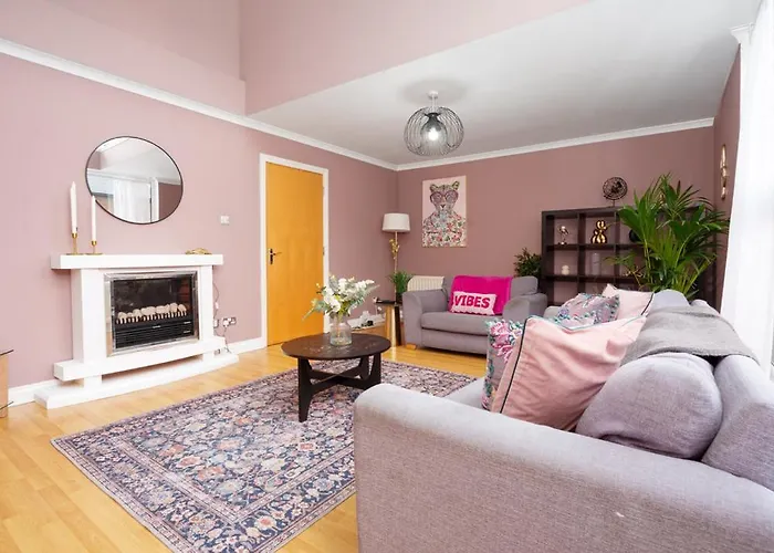 5 Bed Finnieston Skyhigh Duplex With Parking Apartman