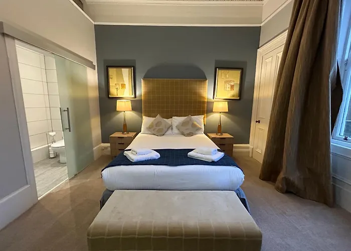 Principal - West End