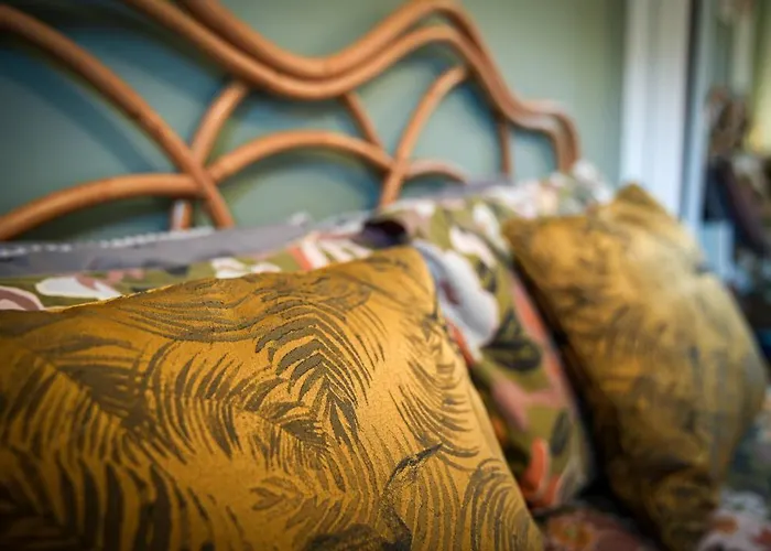 2bed East End Gem With Free Parking *