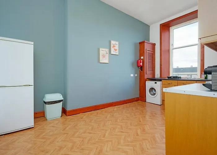 Apartment Family And Group 2br By Park Sleeps 7